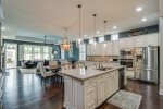 Wide Open Design w 10 Ceilings in Your Great Room